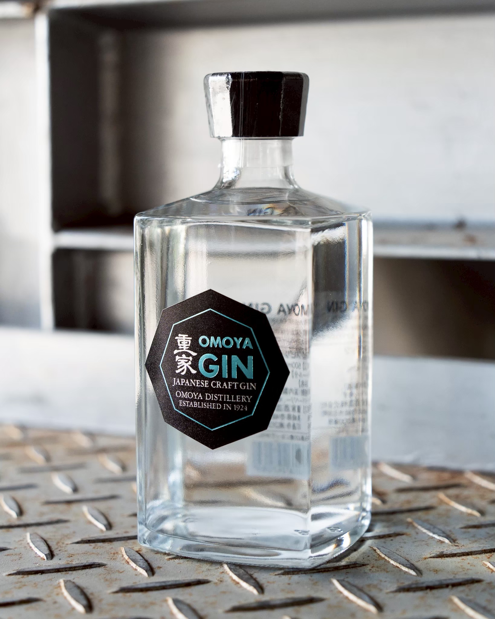 OMOYA GIN 重家酒造のクラフトジン 壱岐島の麦焼酎蔵