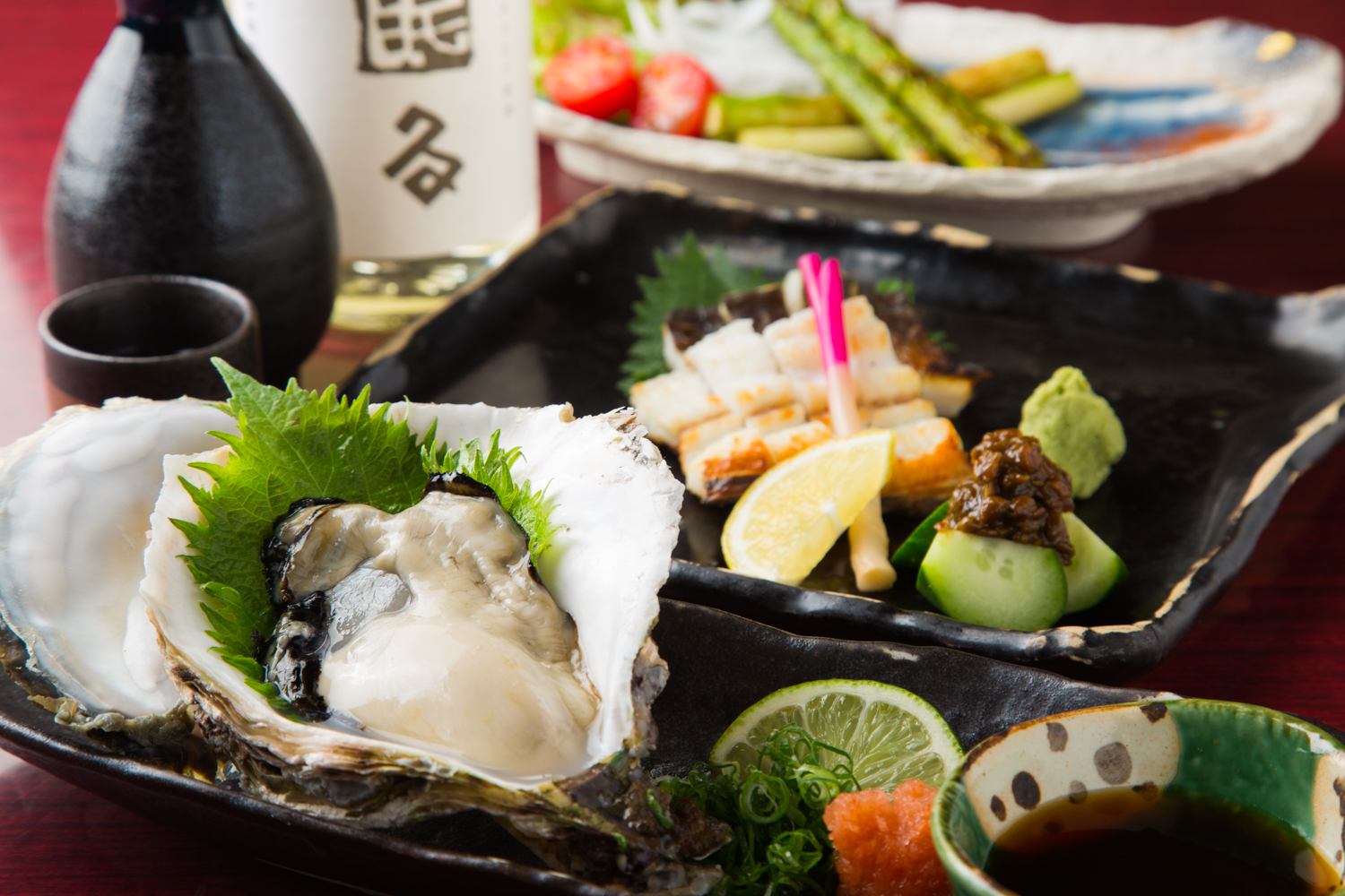 日本酒とアスパラ、生牡蠣、海鮮.jpg