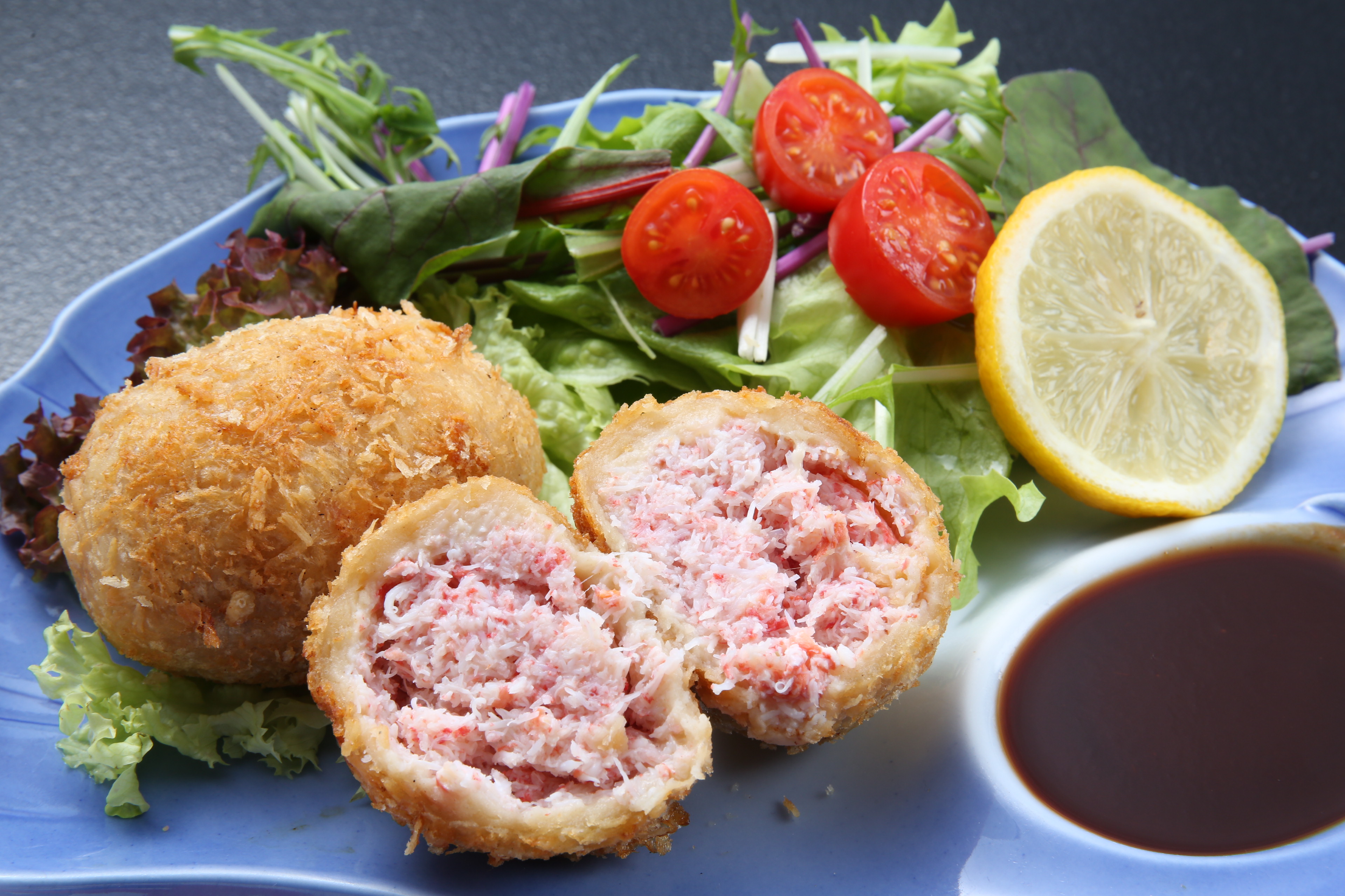 カニコロッケ定食