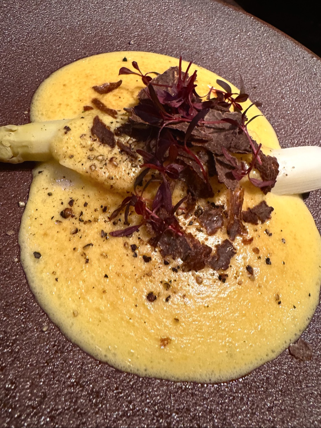 ホワイトアスパラガスのポシェ