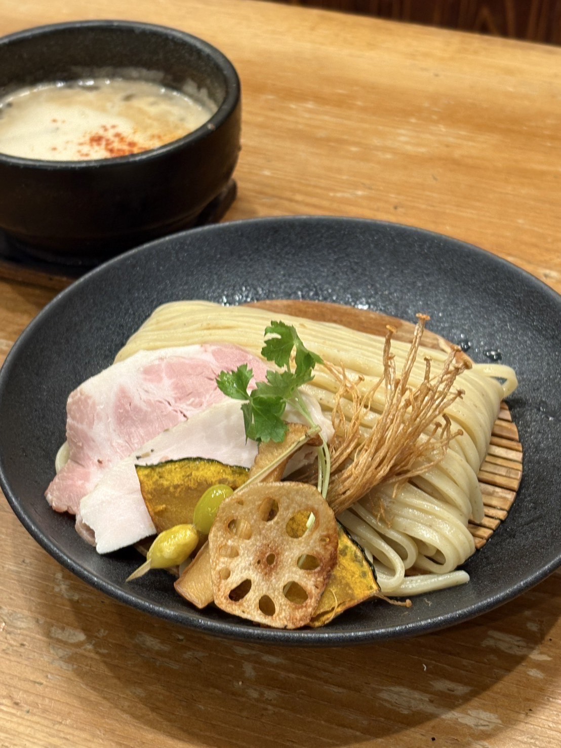 ポルチーニと秋野菜のつけ麺.jpg