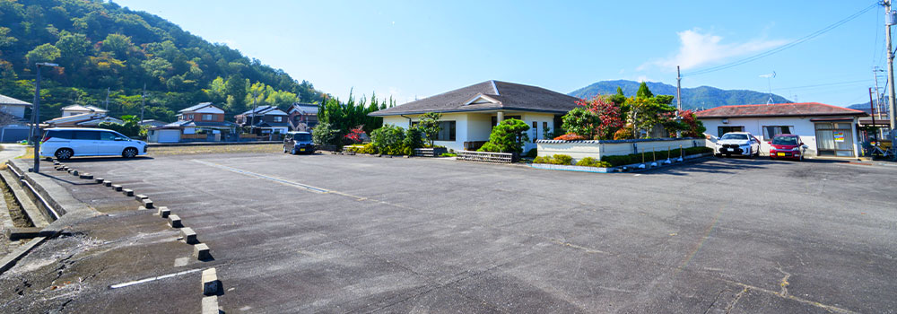 かめ八近江八幡駐車場.jpg