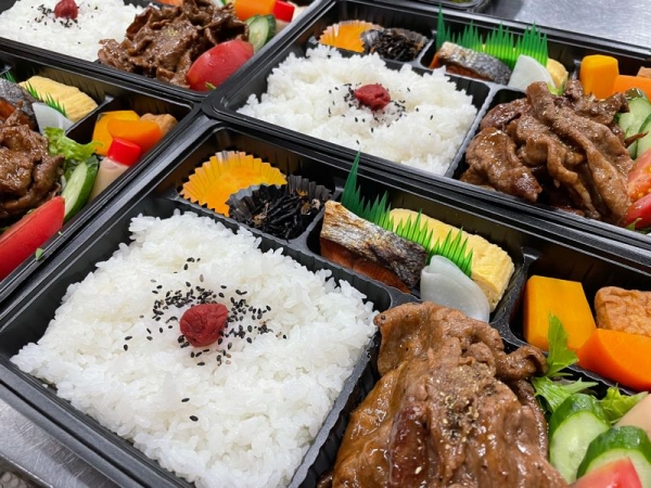 焼肉弁当おかずあり