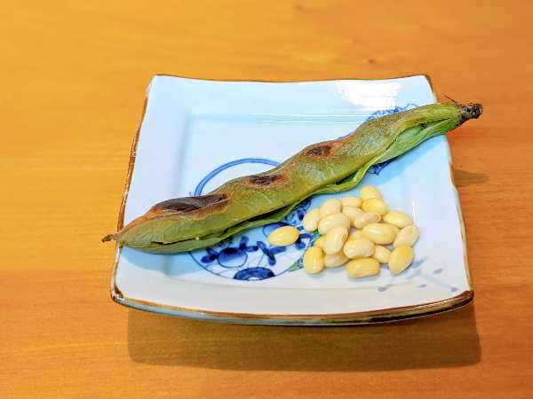 焼そら豆と蒸した大豆